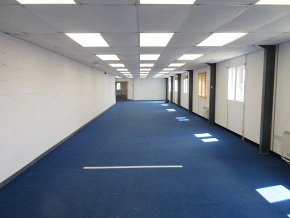 Building 17, Dunsfold Park, Stovolds Hill, Cranleigh, Industrial / Warehouse To Let - IMG_2588.JPG