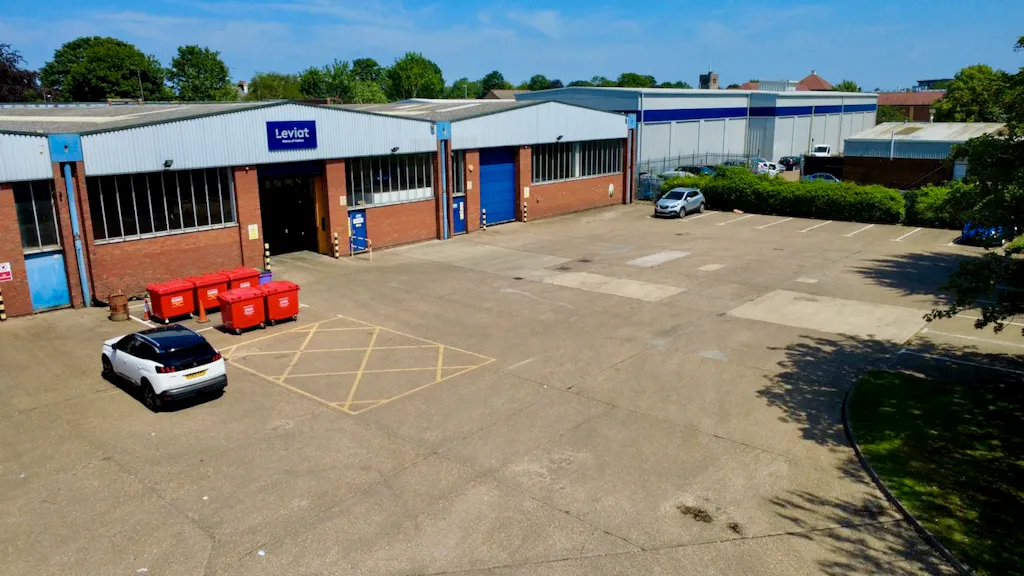 A1 A2 Portland Close, Houghton Regis