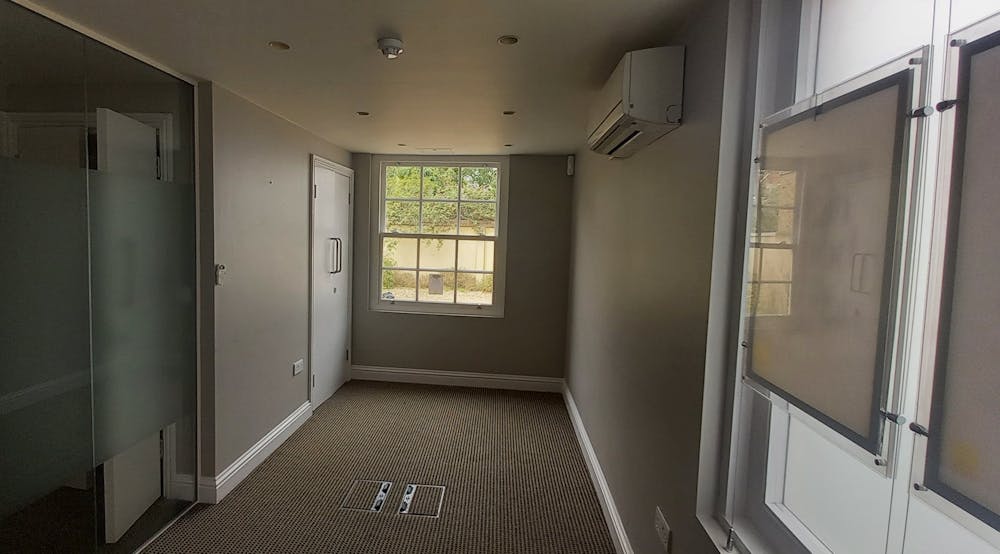 298 Upper Richmond Road West - 20240821_144105.jpg