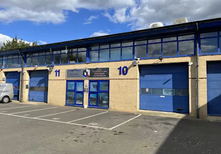 Unit 10 Raleigh Court, Crawley, Office To Let - Image 1