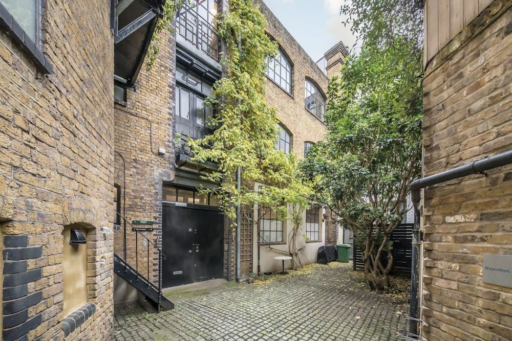 10A Lant Street - External 1.jpg