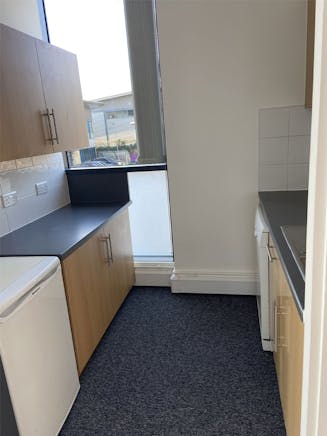 3 Waterside Court, Dartford, Offices To Let - Waterside-Unit-3-kitchen.jpg