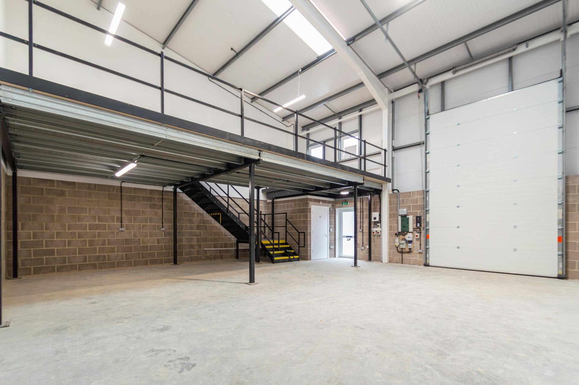 Industrial Unit in Poole - photo 4