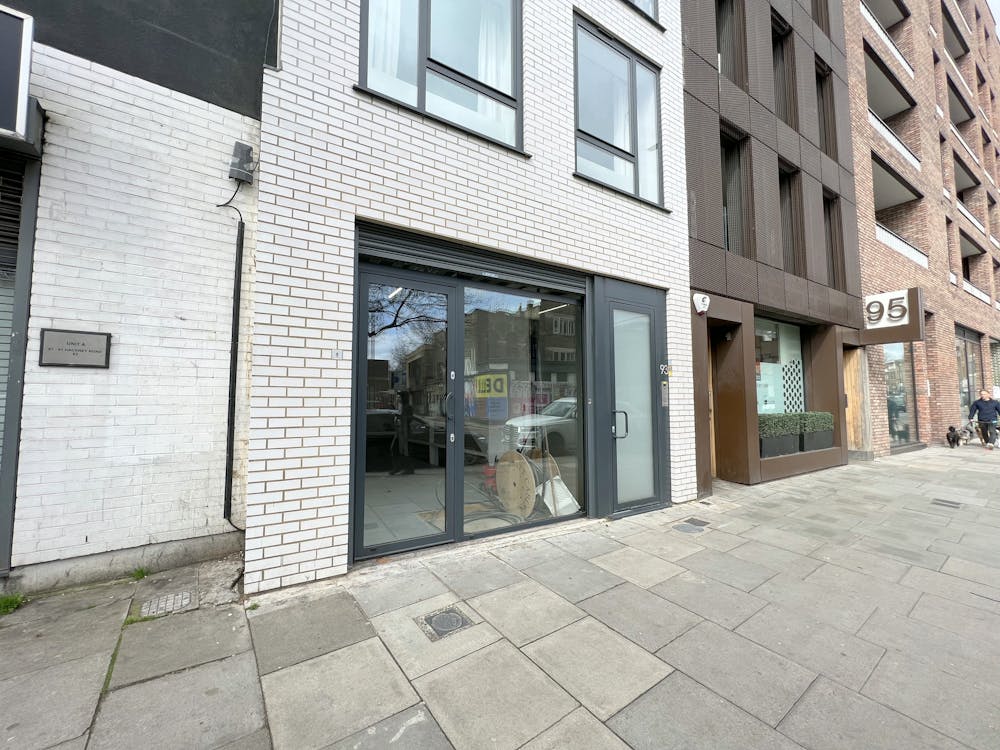 93 Hackney Road, London, Leisure To Let - IMG_3195.jpg