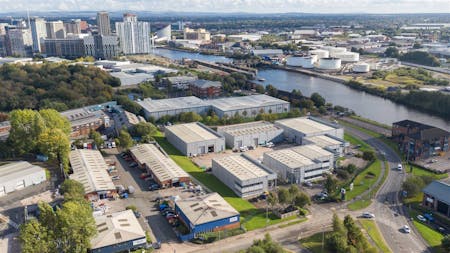 Unit 560, Salford, Industrial/Logistics To Let - Image 8.jpg