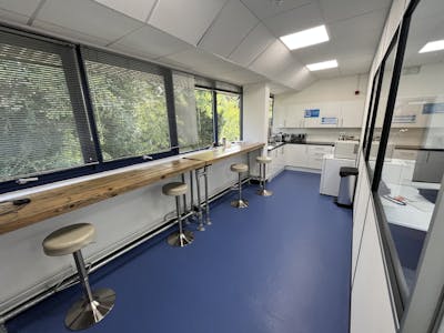 Unit 1, Altrincham, Office Lease Assignment - IMG_0108.jpg