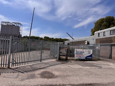 Unit 7, Yeovil, Industrial/Logistics Lease Assignment - IMG_2360.JPG