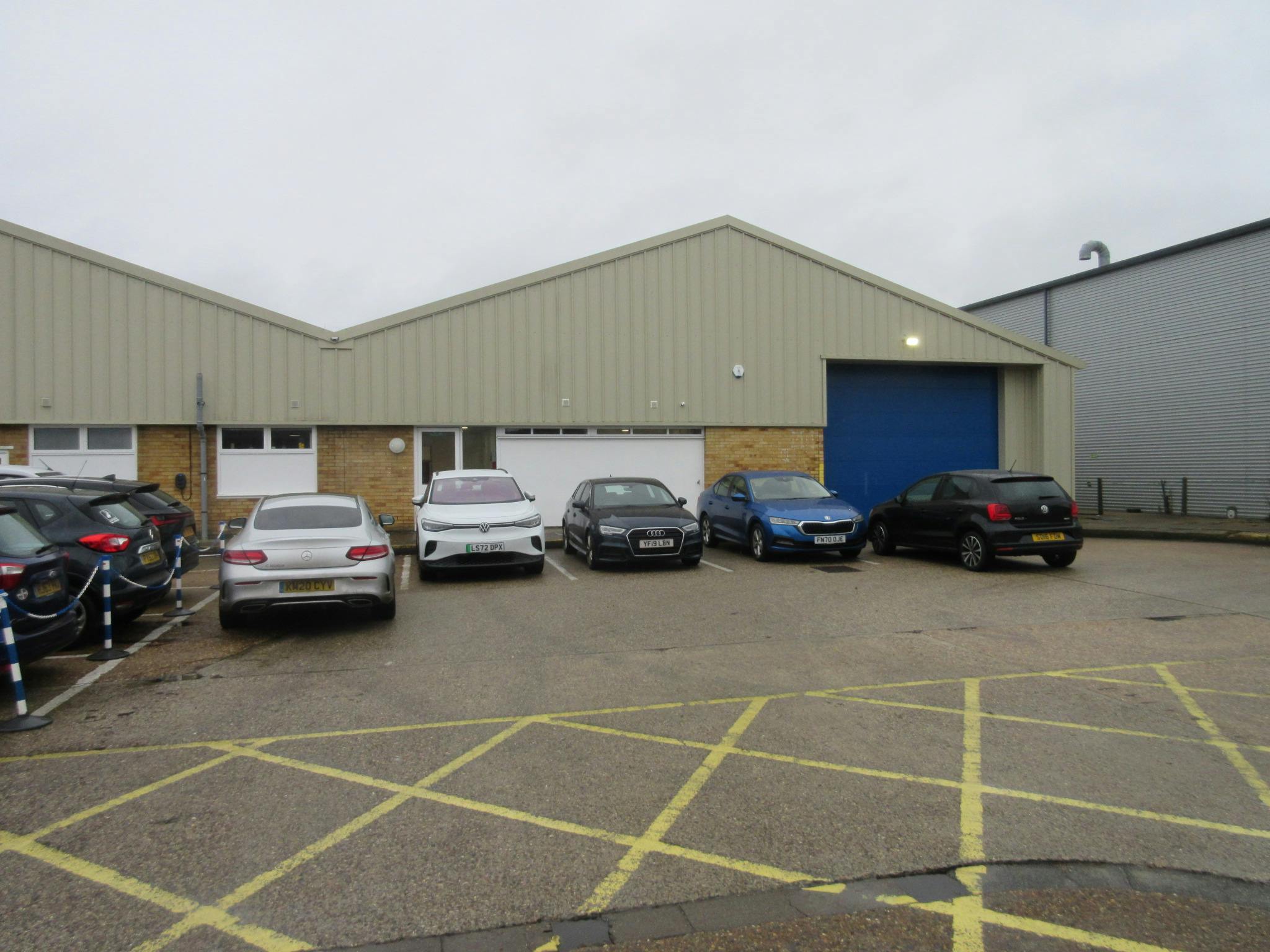 Unit 1A, Byfleet, Industrial / Warehouse To Let - IMG_2974.JPG
