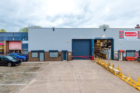 Unit 3, Ashton-under-Lyne, Industrial/Logistics / Trade Counter To Let - Pic 5.jpg
