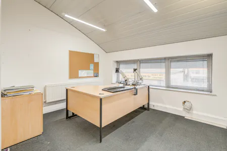 Second Floor, Unit 7, English Business Park, Hove, Business Park / E (Commercial / Business / Service) / Office To Let - 7 English Business Park Final-11.jpg