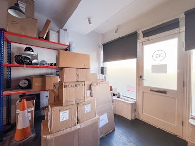 32 & 32A New Road, Porthcawl, Residential / Retail For Sale - 32 New Road012.jpg