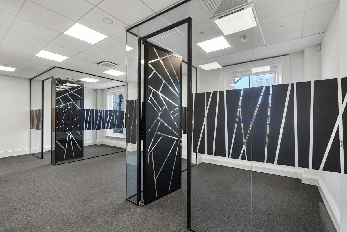 Afbeefcfb4578ed0e77b599889cba9ad 12