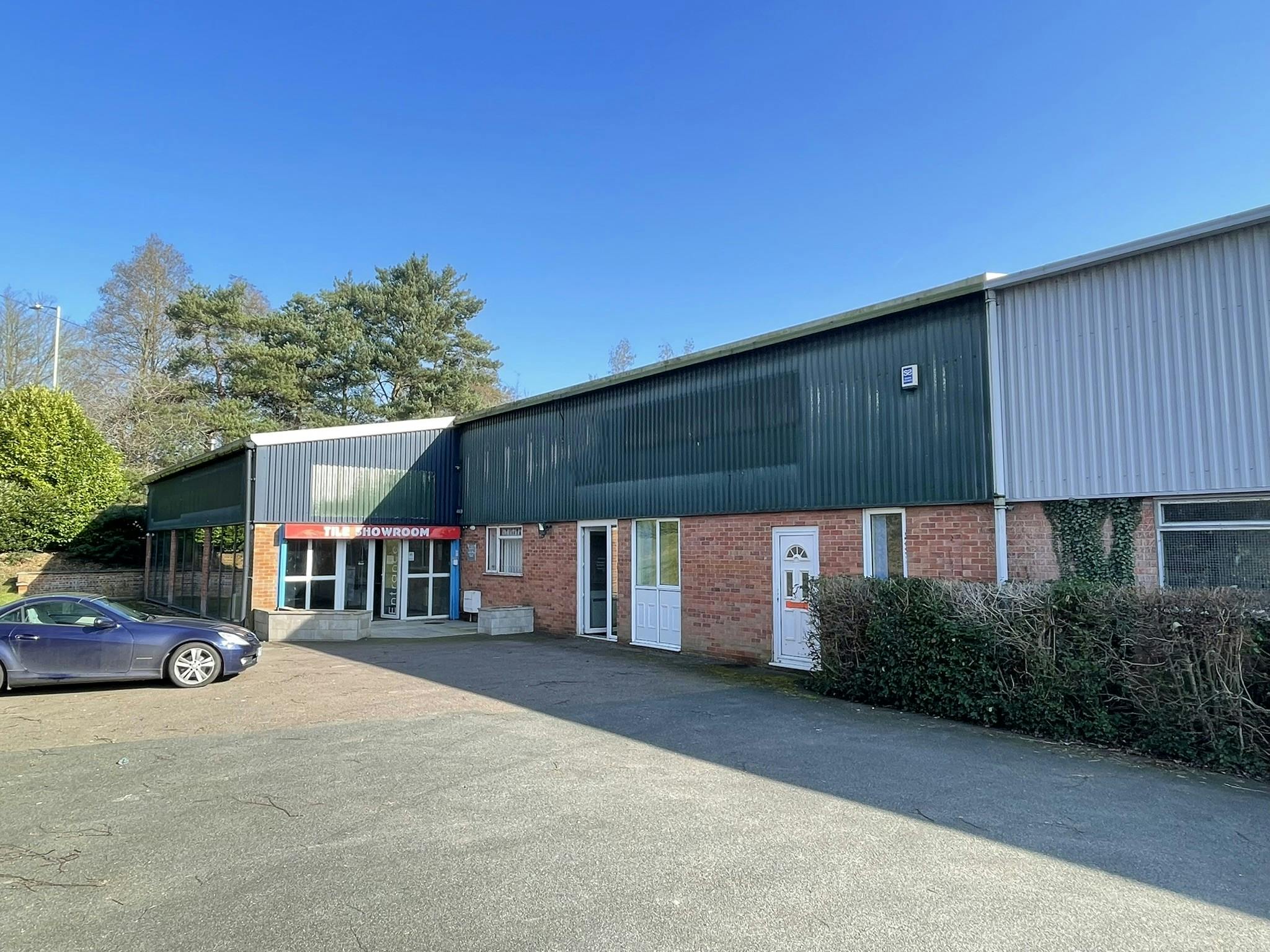 Unit 1 and Unit 2, 1 Frensham Road