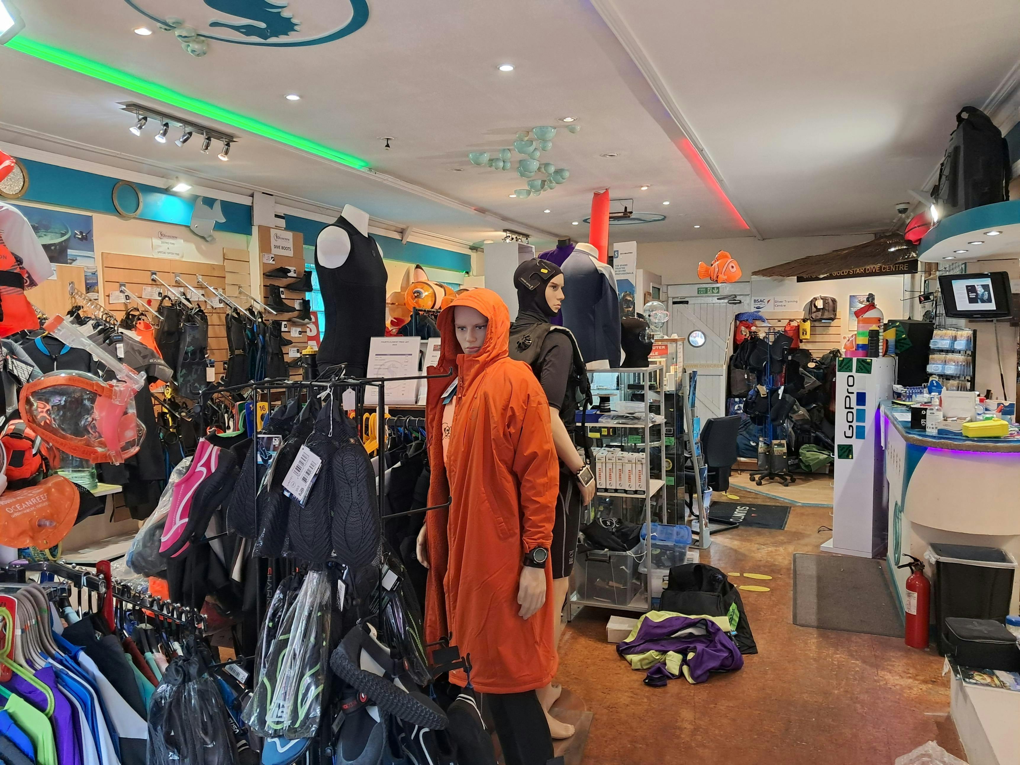 Brookers Corner, Crowthorne, Retail For Sale - pro58Ff3coH.jpeg