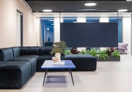 L20 & L21 Hylo, 105 Bunhill Row, London, Office Lease Assignment - 8 Hylo break out 2.jpg