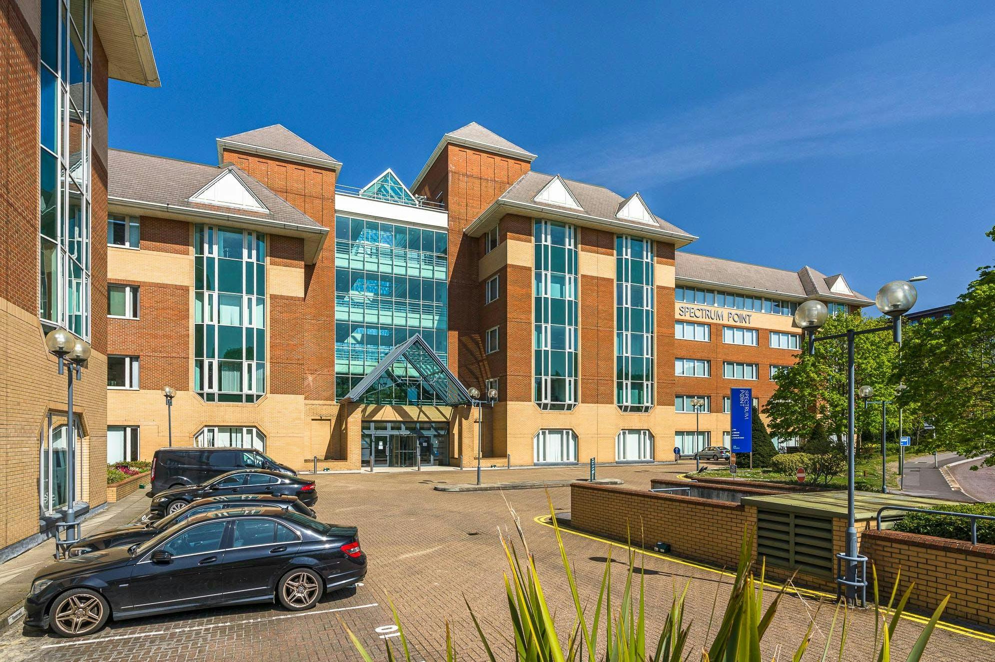 Spectrum Point, Farnborough, Offices To Let - 40e0d6e8d9d7f294cc7a5211f63bc314External.jpg