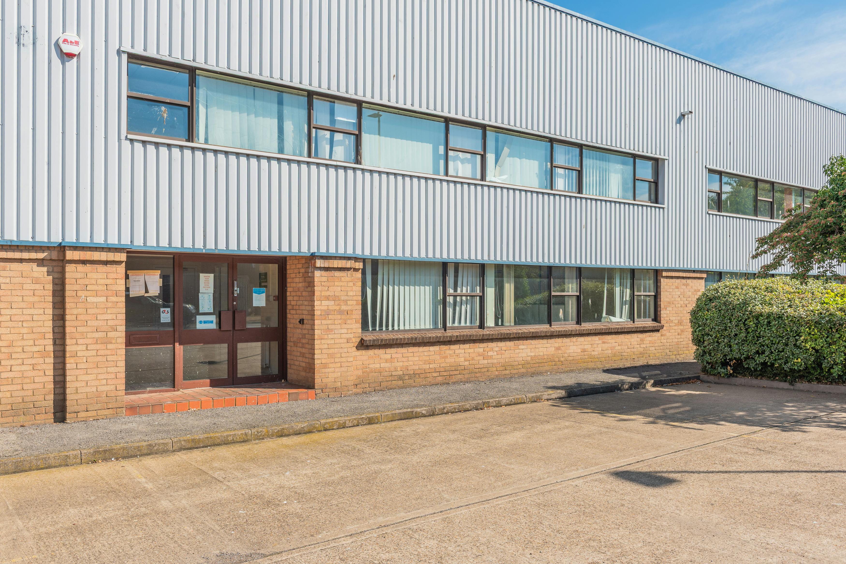 Industrial Unit in Tewkesbury - photo 4