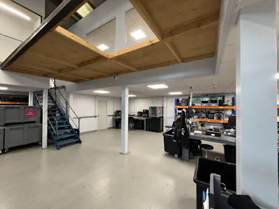 Unit 8, Brookside, Southend-on-Sea, Industrial / Office To Let - warehouse