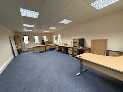 Unit 8, Arden Court, Alcester, Office To Let / For Sale - IMG_5253.JPG