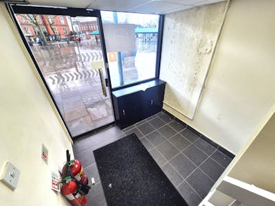 Hyde Business Hub, 111-113 The Mall, Hyde, Office To Let - 20260205_133229.jpg