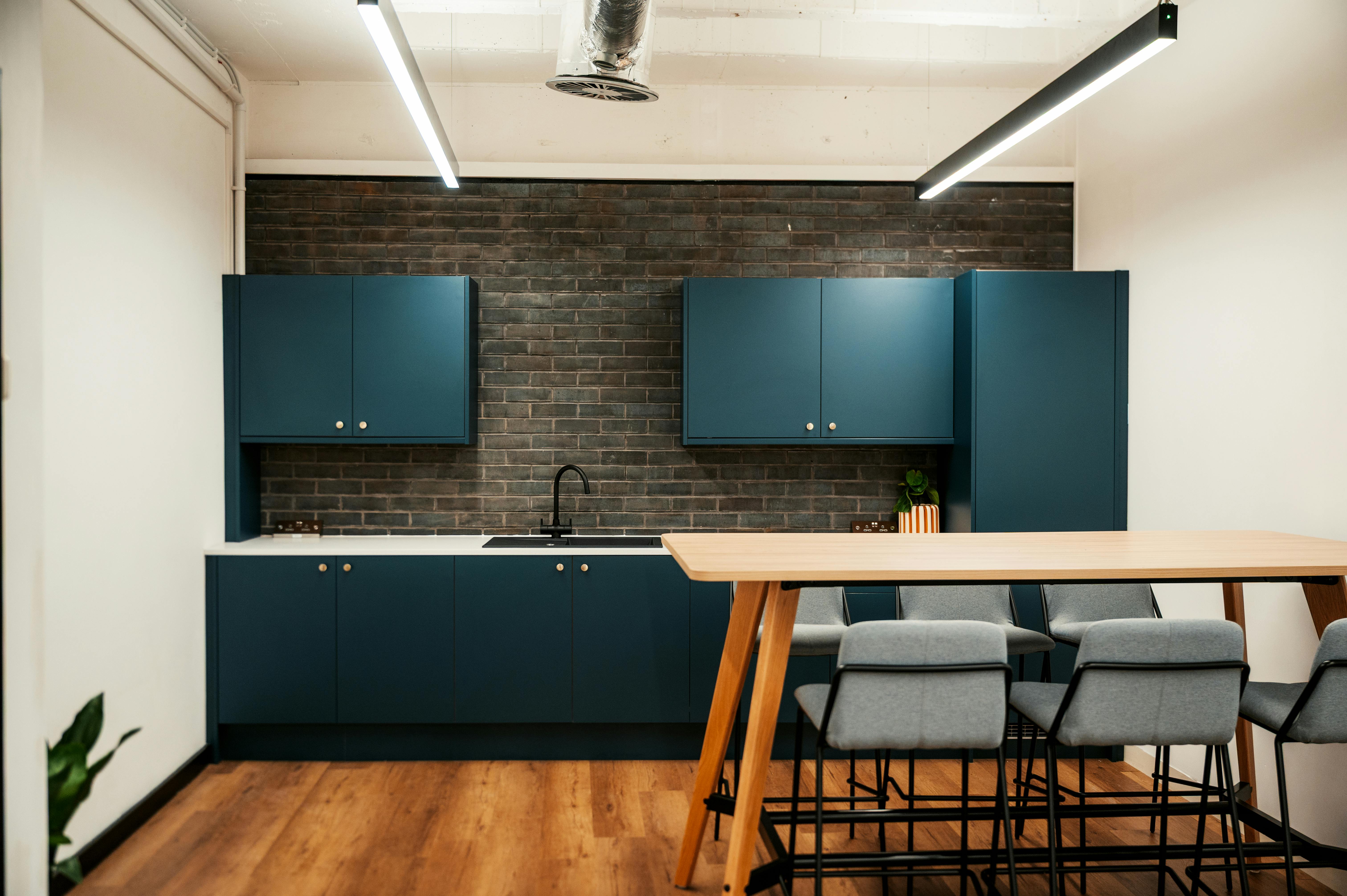 Office in London - photo 4