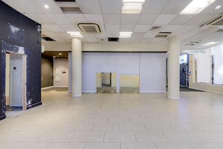 137 Ladbroke Grove, London, Office / High Street Retail To Let - 137 ladbroke grove-4712.jpg