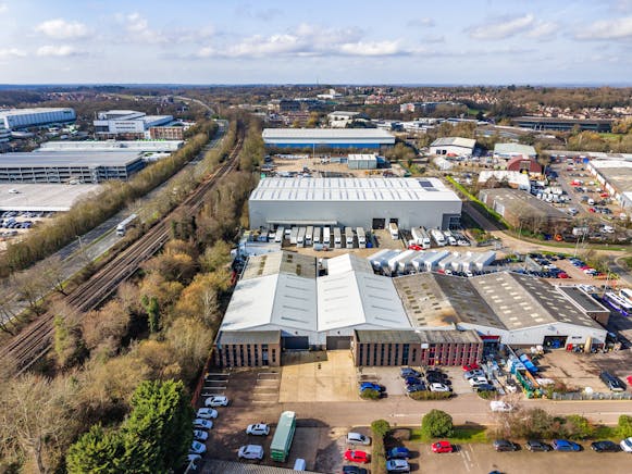 Units 3 & 4 Bracknell Business Centre, Downmill Road, Bracknell, Warehouse & Industrial To Let - DJI_20260225113154_0453_D.jpg