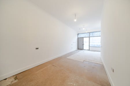 82 Willesden High Road, Willesden, Retail To Let - 1399730-9-6964ea796bf2f.jpg