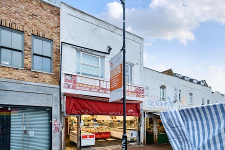 27 Ridley Road, Hackney, Retail For Sale - 67a1e294276421240413 2.jpg