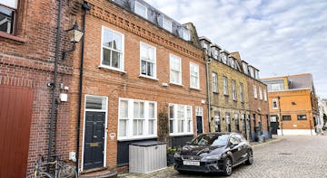 26 Adam & Eve Mews, 26 Adam & Eve Mews, Kensington, Office To Let - 26 Adam  Eve Mews Kensington W8 Office to let West London EXT2.jpg