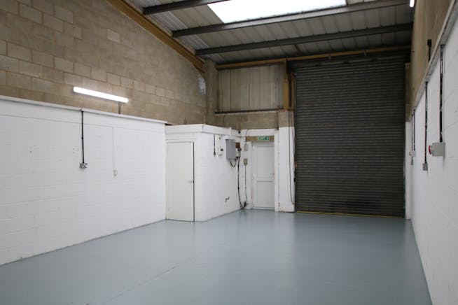 Unit 5 Ventura Place, Poole, Industrial & Trade / Industrial & Trade To Let - IMG_9933.JPG