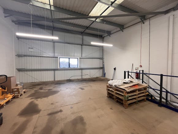 Unit C Howland Industrial Estate, Howland Road, Thame, Industrial To Let - Image 15.jpeg