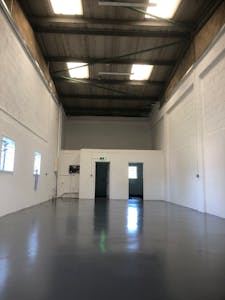 13 Rabans Close, Rabans Lane Industrial Estate, Aylesbury, Industrial To Let - 4.jpeg