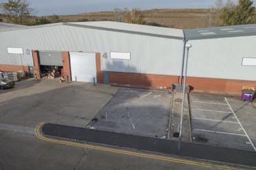 Unit 4 Airlinks Industrial Estate, Heston, Industrial / Warehouse To Let - Unit 4.jpg - More details and enquiries about this property
