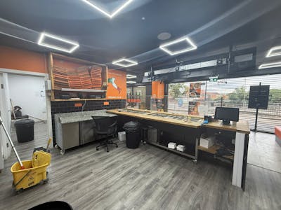 207-209 Timberlog Lane, Basildon, Retail To Let - IMG20250829WA0012.jpg