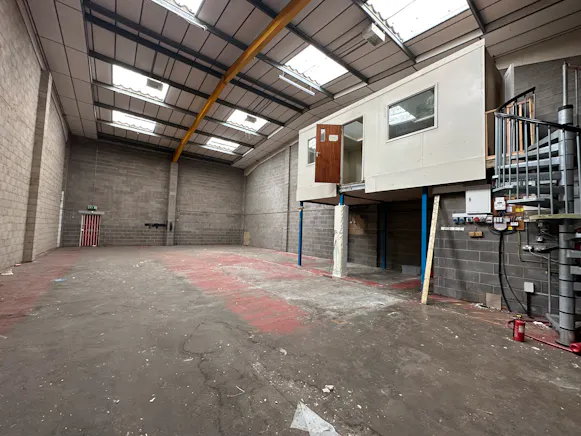 Unit 12 Capitol Industrial Park, Colindale, Industrial To Let - 20260828_123707227_iOS.jpg