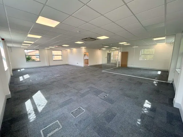 Unit 5, Wokingham, Industrial / Office To Let / For Sale - Office Two i.jpg