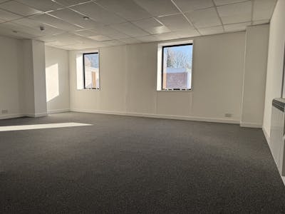 Unit 6 Saxon Way Trading Centre, Saxon Way, West Drayton, Industrial / Warehouse To Let - First floor offices