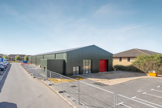 4 Jefferson Way, Thame, Industrial / Other / Retail To Let - 4 JEFFERSON WAY FRONT.jpg