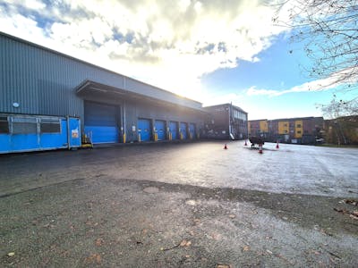 Unit 4 Suthers Street, Oldham, Industrial/Logistics To Let - 20241126_103611.jpg