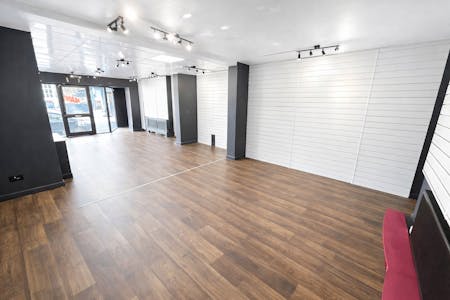 Unit 1, 40 Warwick Street, Leamington Spa, Retail To Let - Internal 3 edited.png