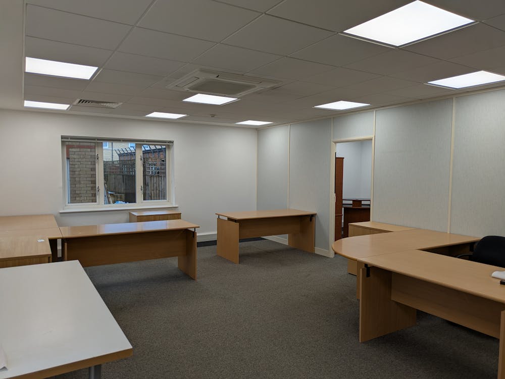 5 Faraday Road - PXL_20260129_100930637.jpg