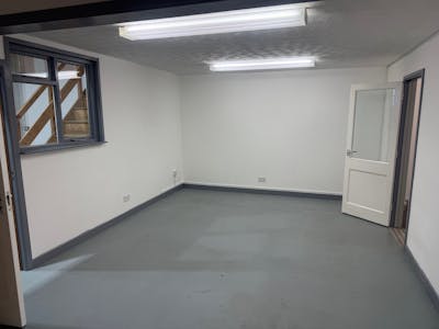 Unit 10, Nursteed Road Trading Estate, William Road, Devizes, Industrial / Warehouse To Let - 5.jpg