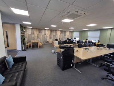 2 Winnersh Fields, Wokingham, Office For Sale - Unit 2  Winnersh Fields 11.jpg
