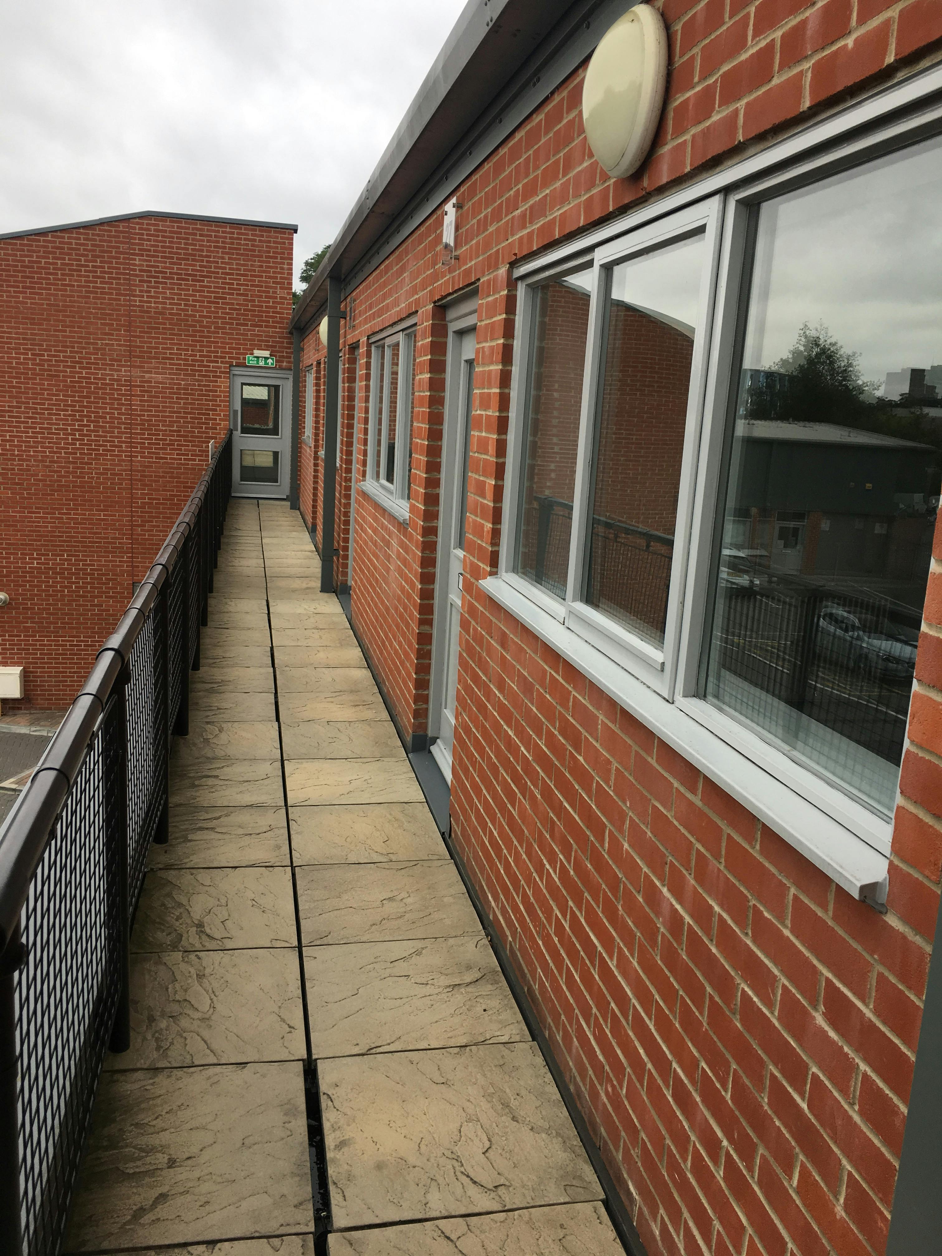 Office in Southampton - photo 4