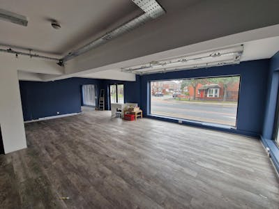 490-492 Oldham Road, Ashton-under-Lyne, Leisure / Office / Retail / Trade Counter To Let - 20250731_123158.jpg
