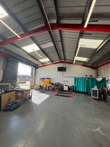 Unit 2 C R Bates Industrial Estate, High Wycombe, Industrial To Let - IMG_2712.jpeg