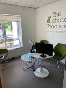 2 Penta Court, Borehamwood, Office To Let - IMG_0256.jpeg