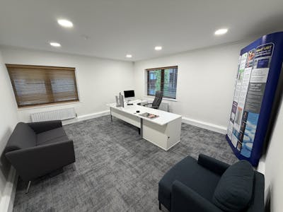 Unit 17 Hockley Court, 2401 Stratford Road, Hockley Heath, Office To Let - Photo 19-12-2025, 09 41 31.jpg