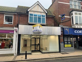 5 Chapel Street, Petersfield, Retail To Let - New photo.jpg